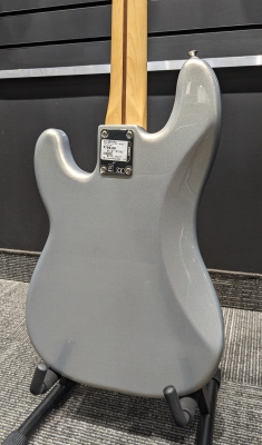 Fender Player P-Bass Pau Ferro - Silver 6